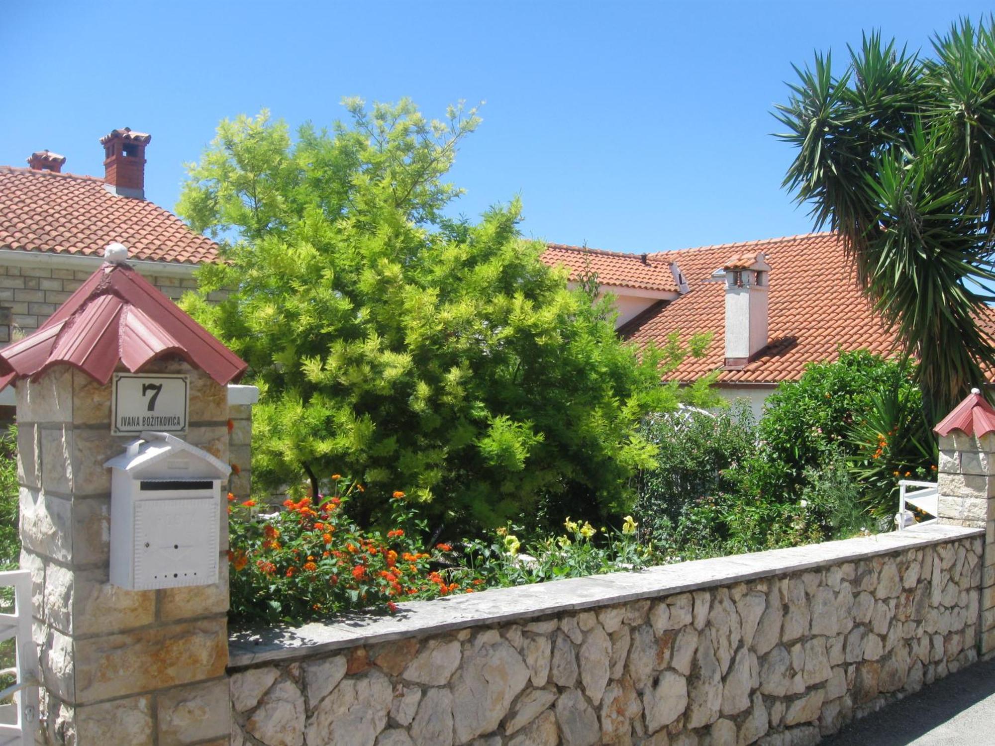 Apartments Vucetic Hvar Town Eksteriør bilde